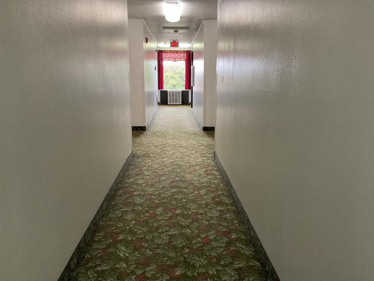 Budget Host Inn Buffalo Extérieur photo